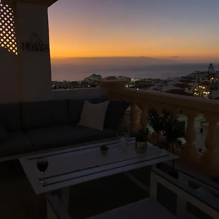 Windsor Park 2 Bedrooms アパート アデヘ