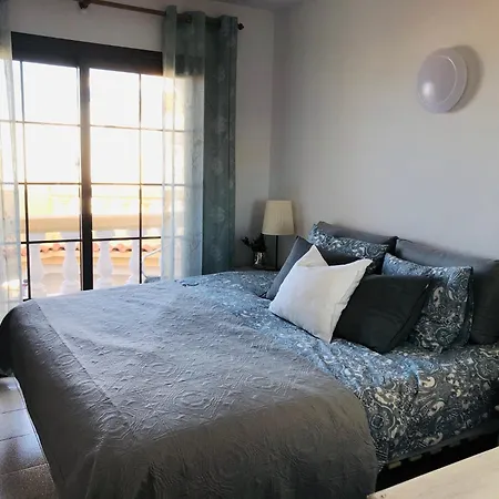 Lägenhet Windsor Park 2 Bedrooms