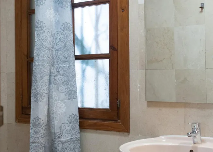 Windsor Park 2 Bedrooms Costa Adeje (Tenerife)