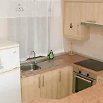 Windsor Park 2 Bedrooms Апартаменти Адехе