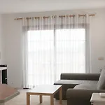 Windsor Park 2 Bedrooms Апартаменти *