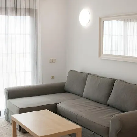 Windsor Park 2 Bedrooms Апартаменти